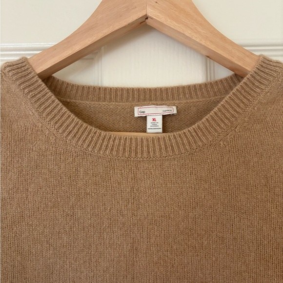 GAP - 100% Cashmere Pullover Crewneck Sweater in Camel - Size XL - Picture 3 of 6